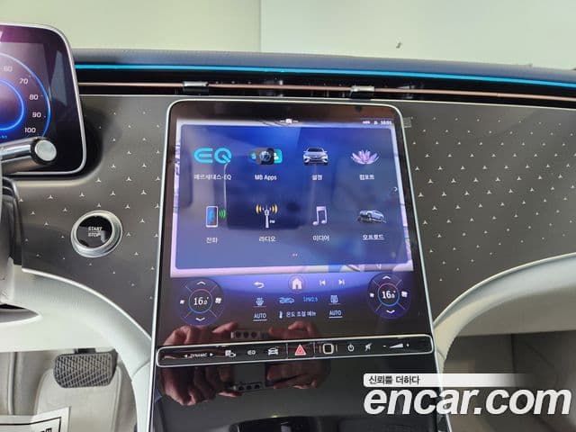 Mercedes-Benz EQE SUV 2025 — ფოტო 11/20