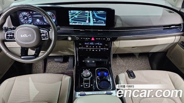 Kia Carnival 2022 — ფოტო 7/20