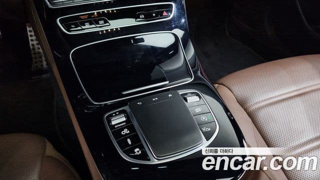 Mercedes-Benz E-Class 2021 — Şəkil 9/20