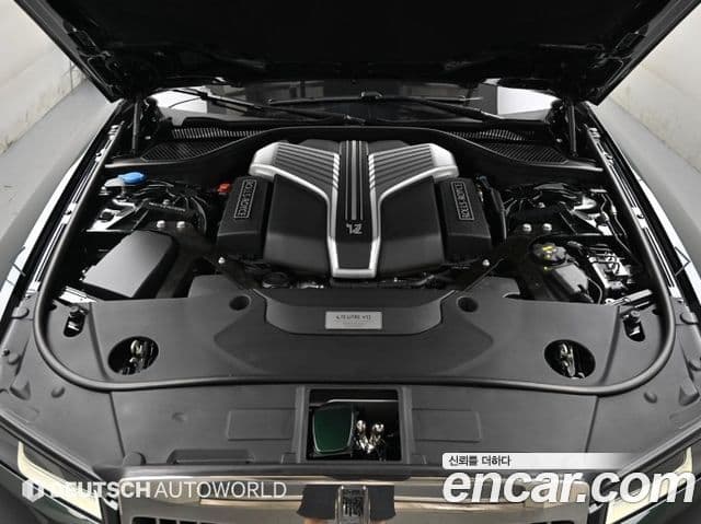 Rolls-Royce Ghost 2022 — ფოტო 6/20