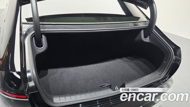 Hyundai Grandeur 2023 — Şəkil 17/20