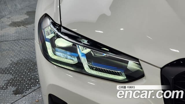 BMW X4 2024 — Photo 18/37
