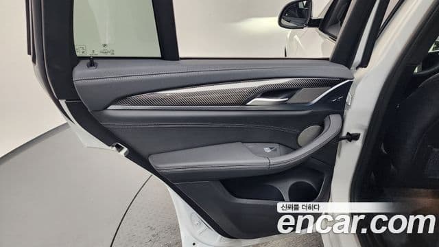 BMW X4 2024 — Photo 37/37
