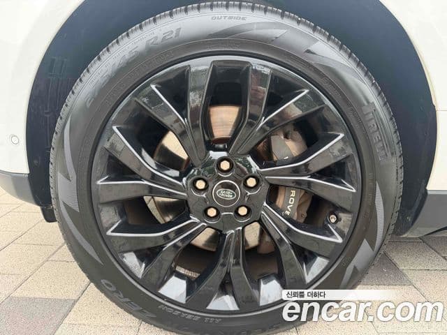 Land Rover Range Rover 2018 — Photo 8/20