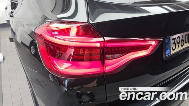 BMW X3 2021 — Photo 19/31