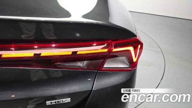 Kia K5 2023 — Photo 14/31