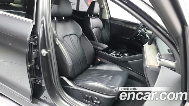 Kia K5 2023 — Photo 13/31