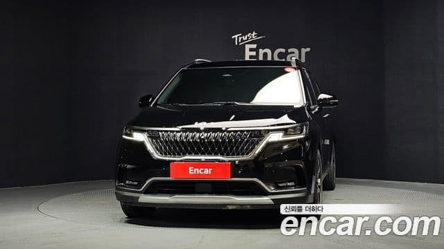 Kia Carnival 2022 — Фото 3/20