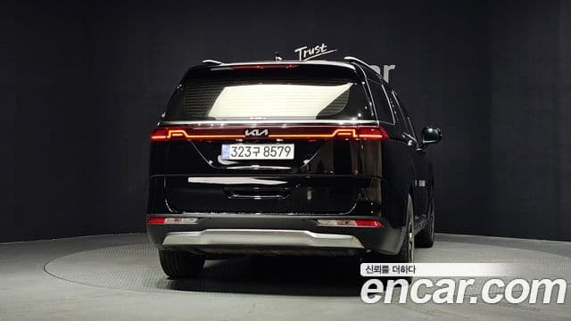 Kia Carnival 2022 — Фото 4/20