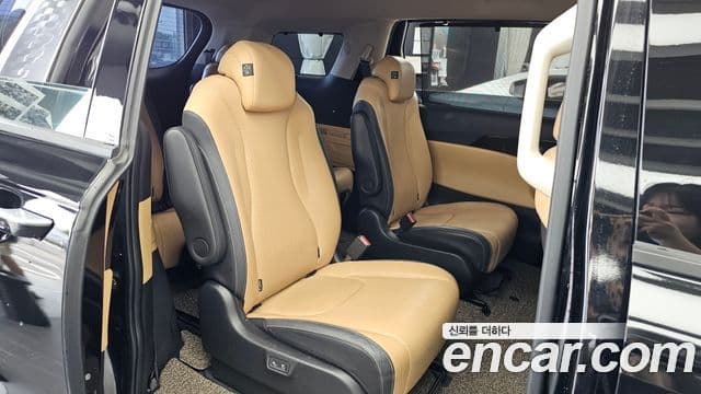 Kia Carnival 2022 — Фото 12/20