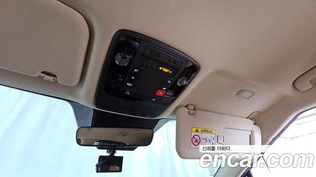 Kia Carnival 2022 — Фото 18/20