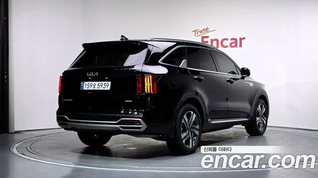 Kia Sorento 2023 — Şəkil 2/20