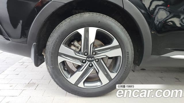 Kia Sorento 2023 — Şəkil 5/20