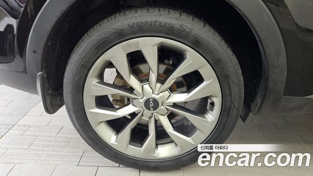 Kia Sorento 2022 — ფოტო 5/20