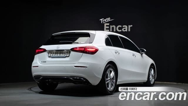Mercedes-Benz A-Class 2023 — Фото 2/20