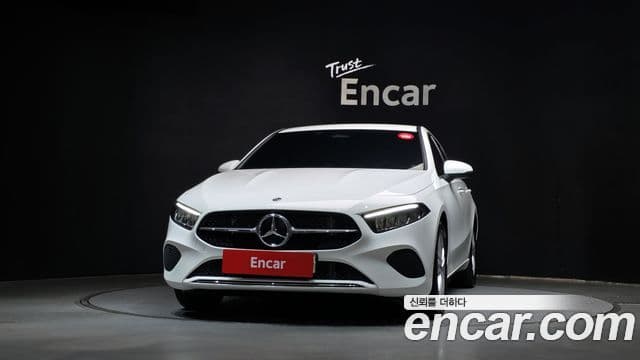 Mercedes-Benz A-Class 2023 — Фото 3/20
