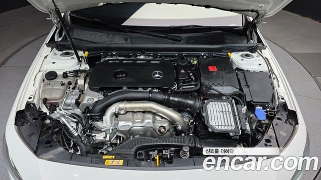 Mercedes-Benz A-Class 2023 — Фото 6/20