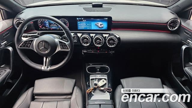 Mercedes-Benz A-Class 2023 — Фото 7/20