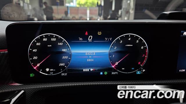 Mercedes-Benz A-Class 2023 — Фото 8/20