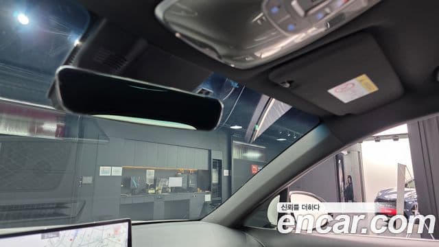 Genesis GV70 2021 — ფოტო 12/34