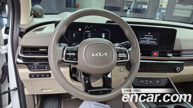 Kia Carnival 2023 — Şəkil 12/20