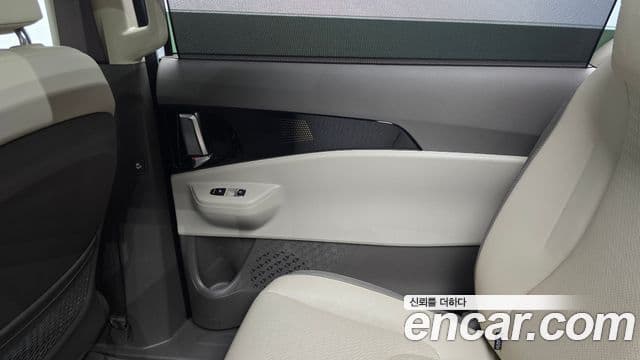 Kia Carnival 2023 — Photo 16/31