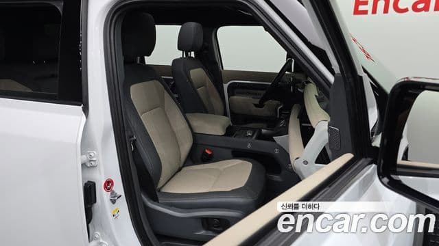 Land Rover Defender 2022 — ფოტო 11/20
