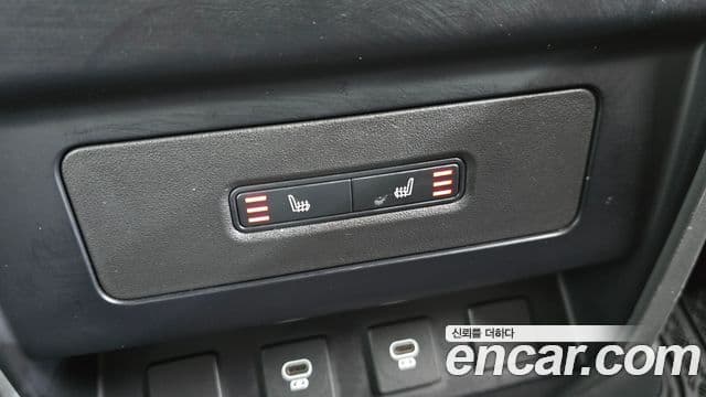 Land Rover Defender 2022 — ფოტო 20/20