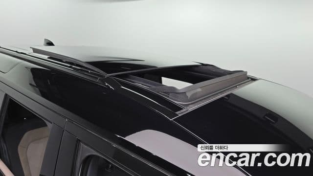 Land Rover Defender 2022 — Photo 11/31