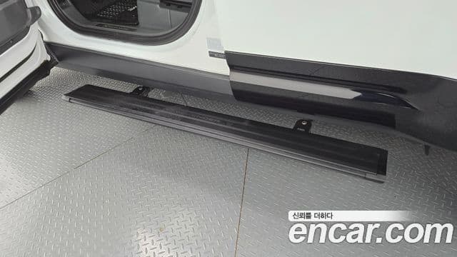 Land Rover Defender 2022 — Photo 21/31