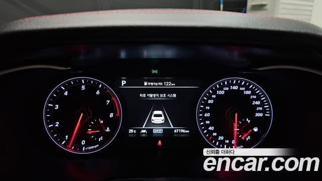Genesis G70 2019 — ფოტო 8/20