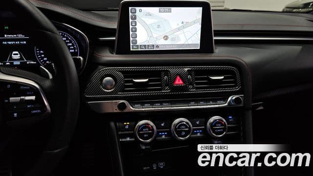 Genesis G70 2019 — ფოტო 13/20