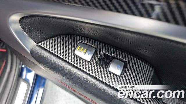 Genesis G70 2019 — ფოტო 18/20
