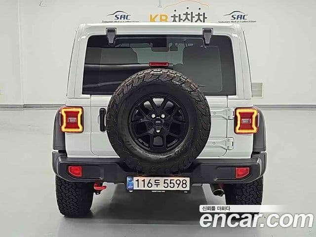 Jeep Wrangler 2025 — ფოტო 6/19