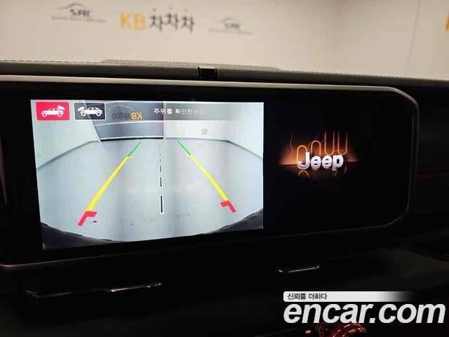 Jeep Wrangler 2025 — ფოტო 12/19
