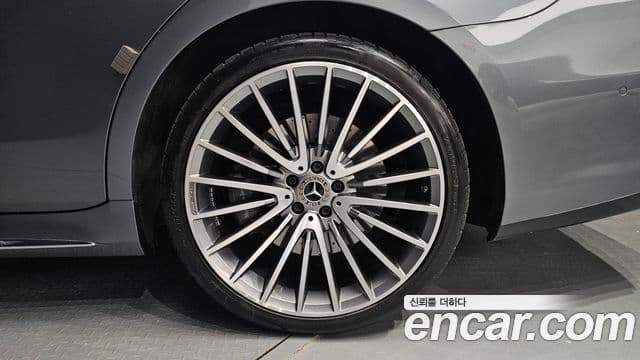 Mercedes-Benz S-Class 2023 — ფოტო 5/20
