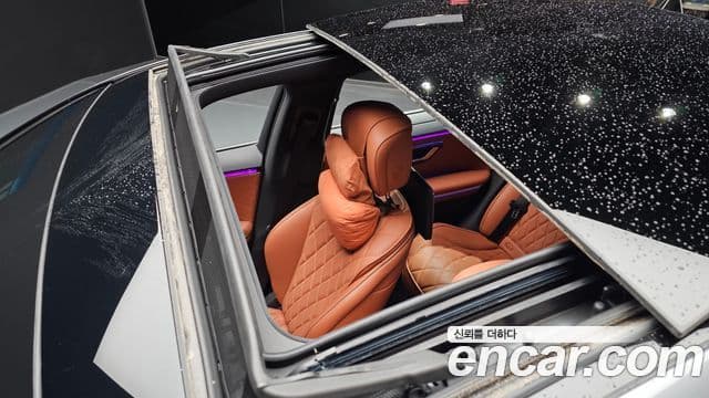 Mercedes-Benz S-Class 2023 — ფოტო 19/20