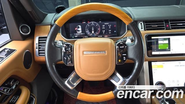 Land Rover Range Rover 2018 — Фото 13/20