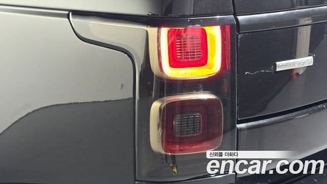 Land Rover Range Rover 2018 — Photo 25/39