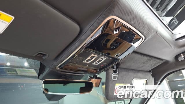 Land Rover Range Rover 2018 — Photo 20/39