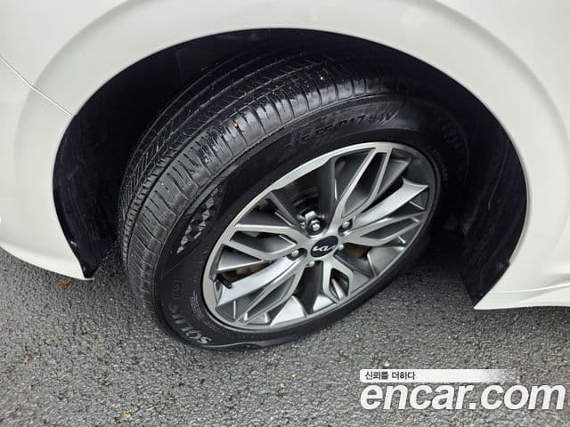 Kia K5 2022 — ფოტო 4/18