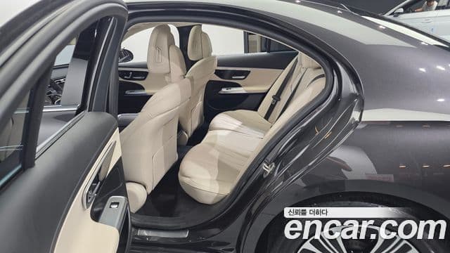 Mercedes-Benz E-Class 2024 — Şəkil 11/20