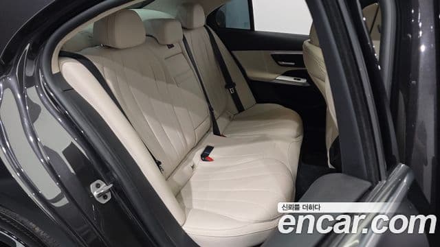Mercedes-Benz E-Class 2024 — Şəkil 12/20