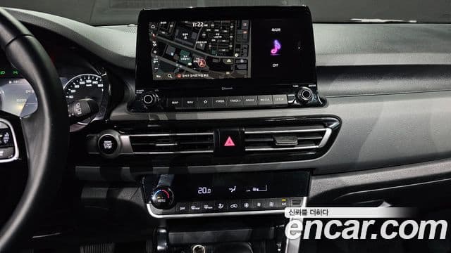 Kia Seltos 2022 — ფოტო 13/20