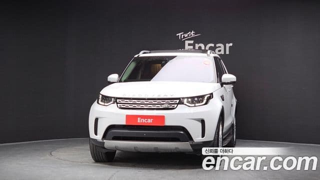 Land Rover Discovery 5 2019 — ფოტო 3/20