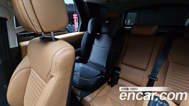 Land Rover Discovery 5 2019 — Şəkil 19/40