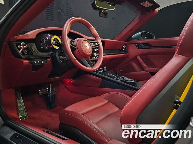Porsche 911 2025 — Şəkil 9/20