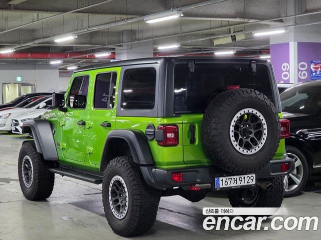 Jeep Wrangler 2025 — ფოტო 2/20