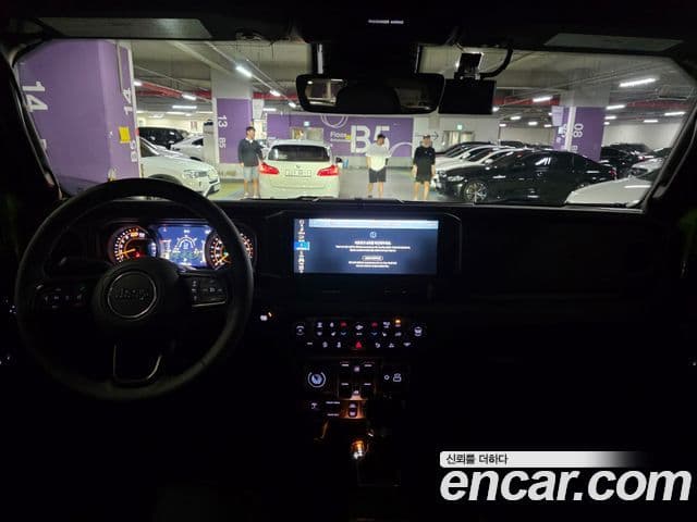 Jeep Wrangler 2025 — ფოტო 5/20