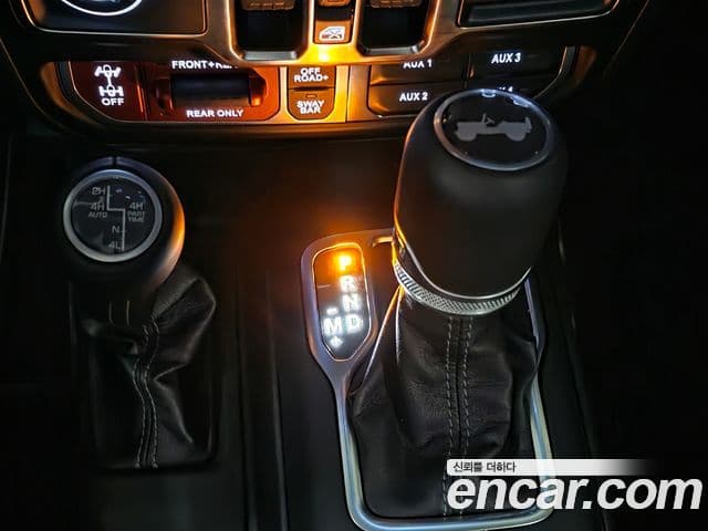 Jeep Wrangler 2025 — ფოტო 8/20
